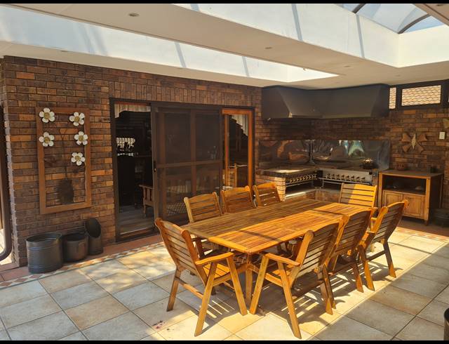 5 BEDROOM HOUSE FOR SALE IN KENLEAF